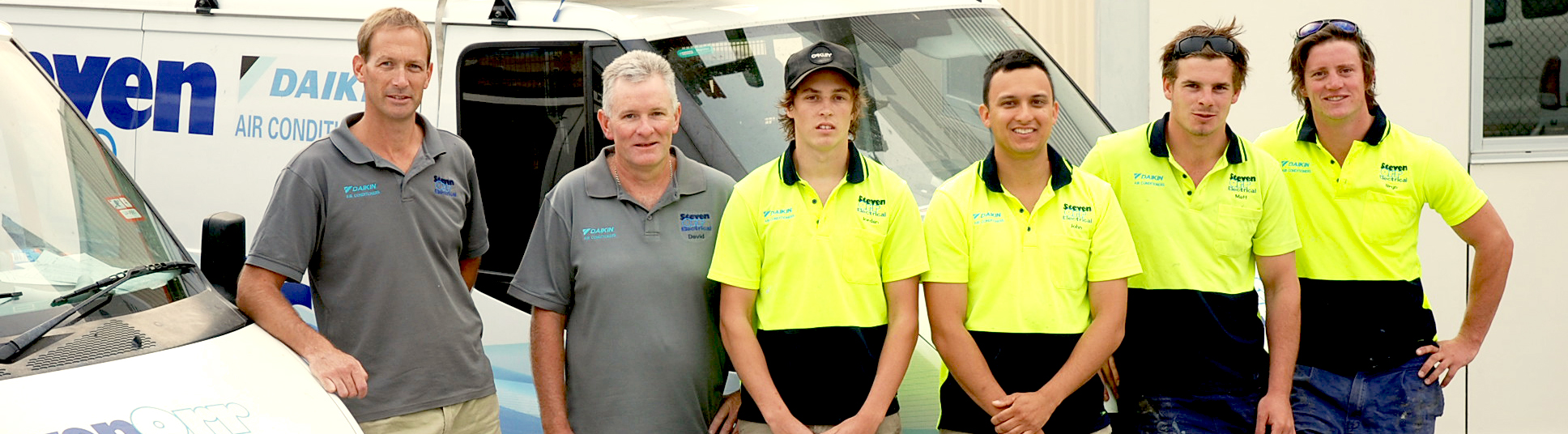 Group shot crop Steven Orr Electrical Echuca